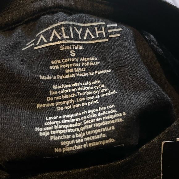 NWT AALIYAH LONG SLEEVE RETRO SHIRT. - Picture 7 of 8